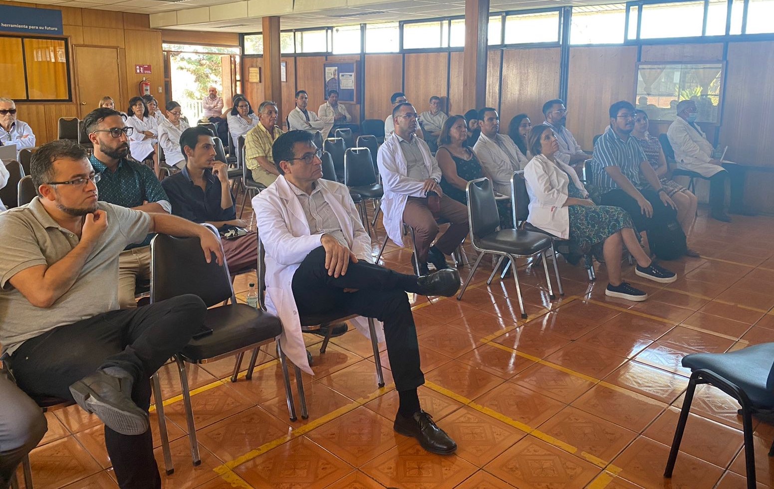 Fundación Luz realiza charla para la comunidad educativa del Liceo Bicentenario Industrial de Electrotecnia Ramón Barros Luco